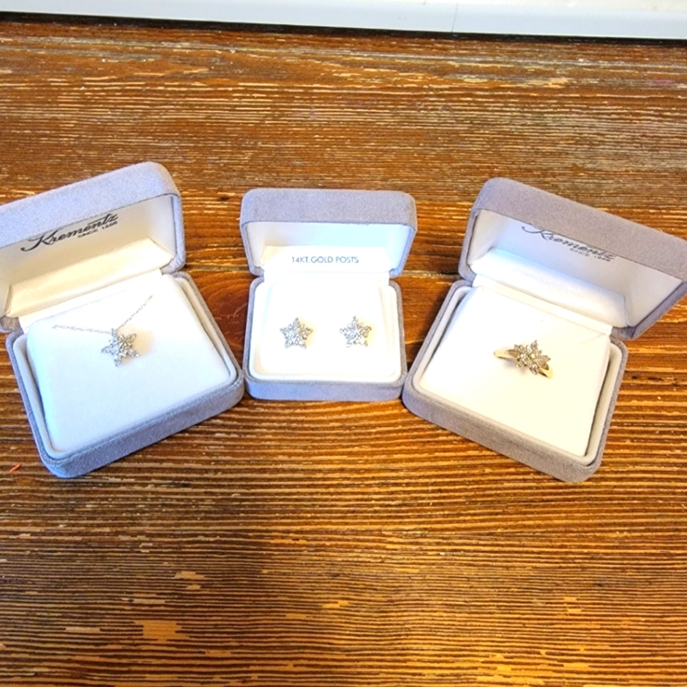 Gold & Diamond Jewelry Set